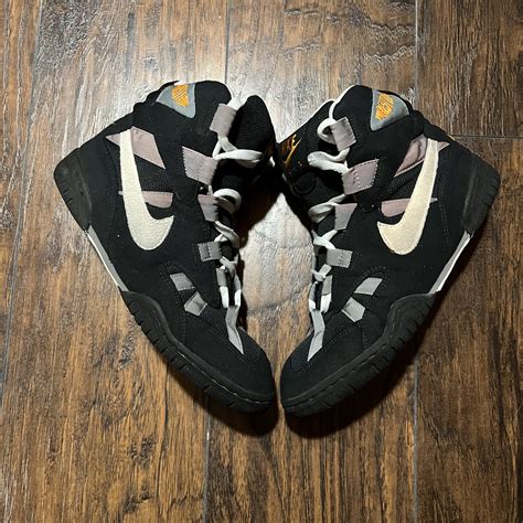 nike air reversal wrestling shoes.